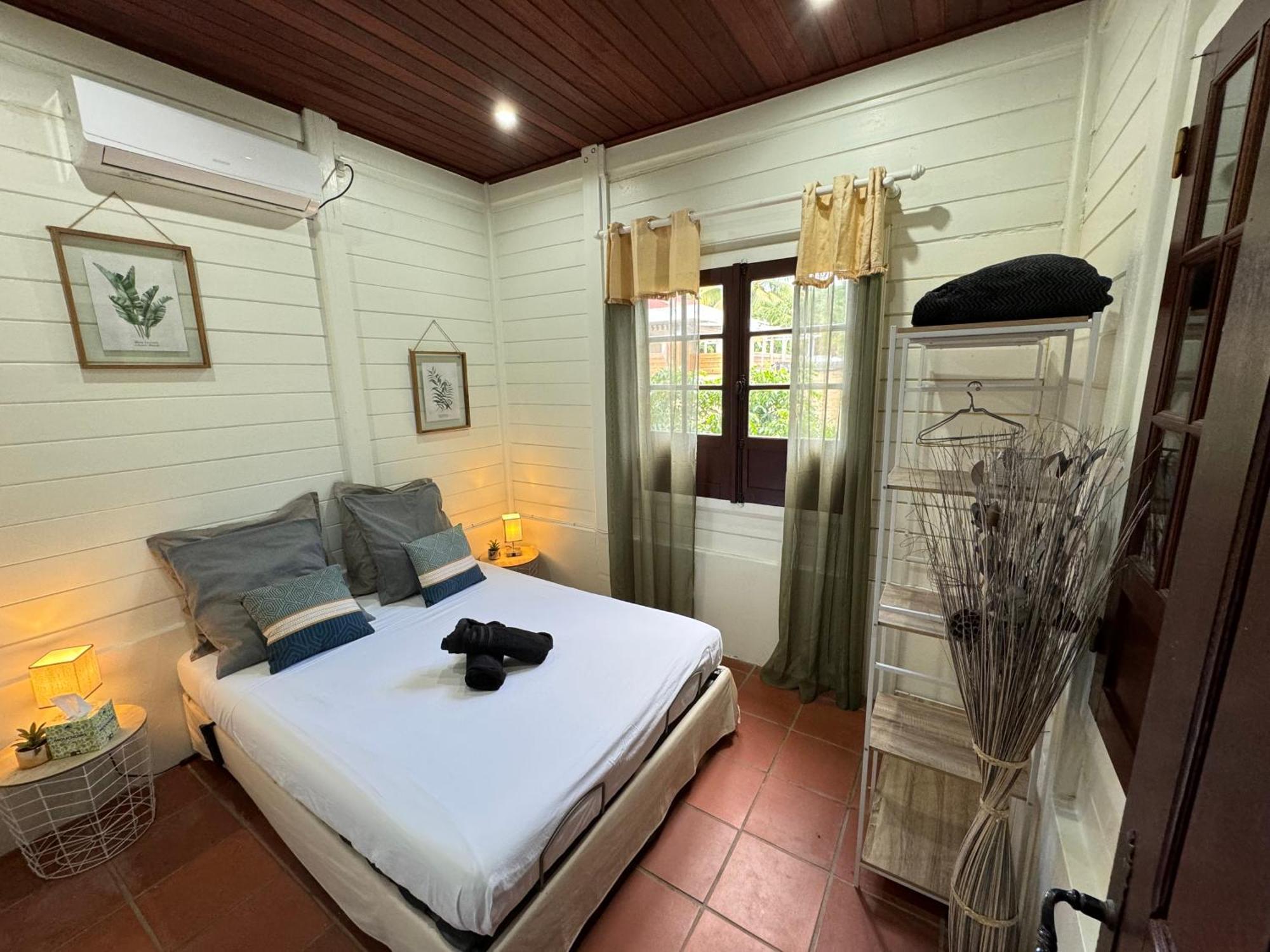 Le Gaspardo , 2 Chambres Climatisees , A 2 Mins A Pied De La Plage , Wifi , Jardin Clos, Parking ,Sans Vis-A-Vis Le Carbet Exterior photo