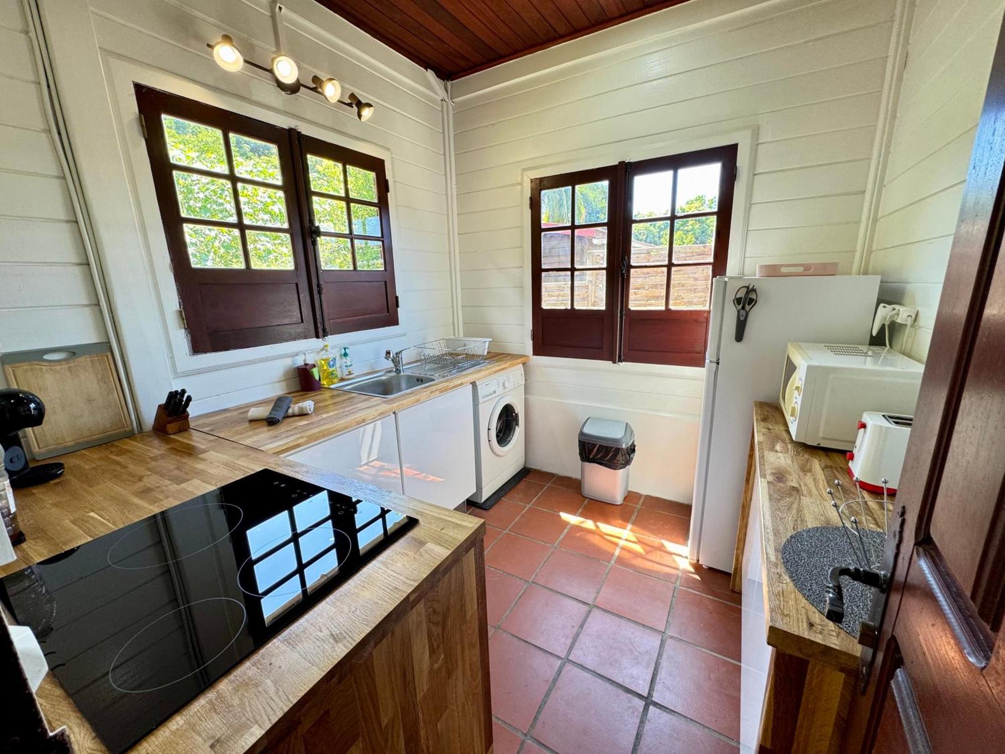 Le Gaspardo , 2 Chambres Climatisees , A 2 Mins A Pied De La Plage , Wifi , Jardin Clos, Parking ,Sans Vis-A-Vis Le Carbet Exterior photo